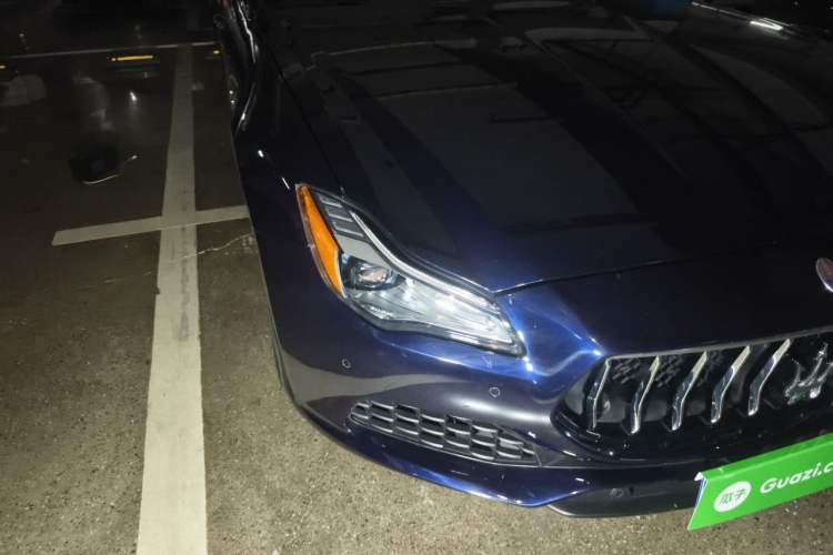Used Maserati President  Right Front Headlight