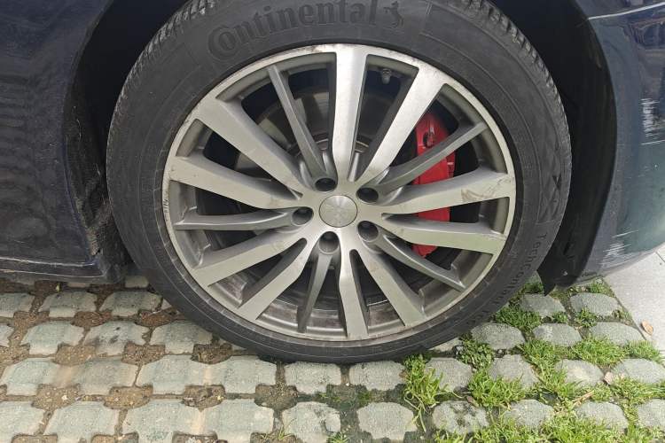 Used Maserati President 2017 3.0T Standard Model Right Front Wheel Hub