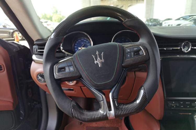 Used Maserati President 2017 3.0T Standard Model Steering Wheel