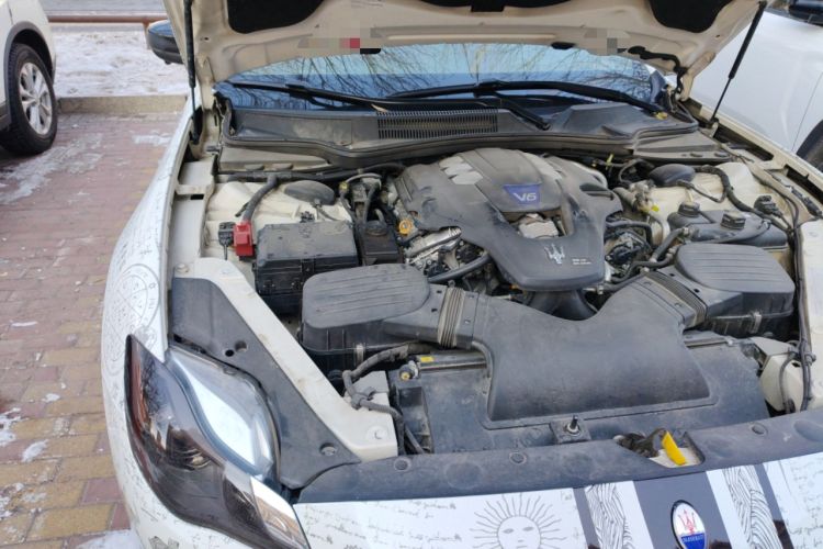 Used Maserati President 2017 3.0T S Q4 Engine Bay Right