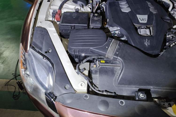 Used Maserati President 2017 3.0T Standard Model Engine Bay Right