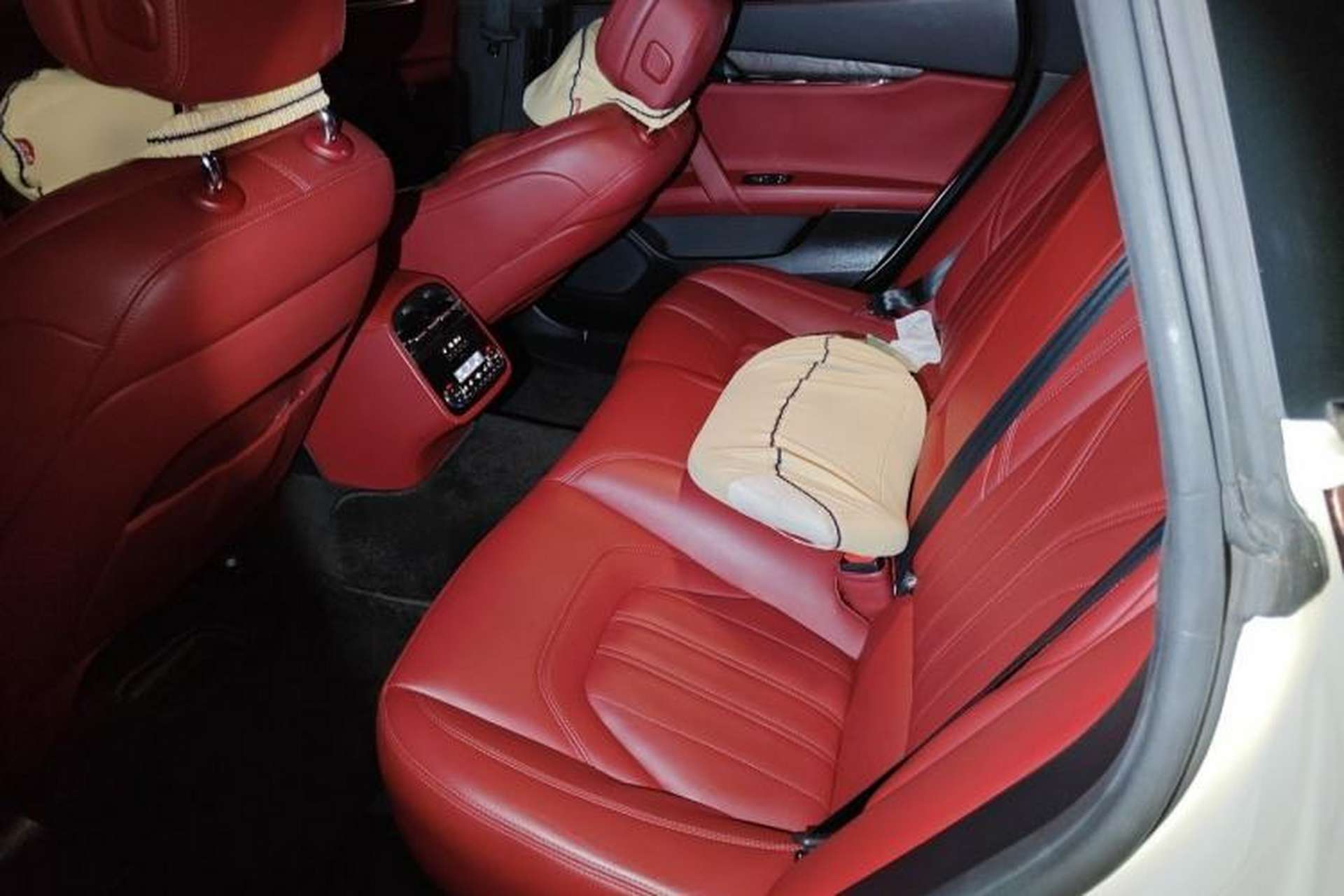 Used Maserati President 2017 3.0T Standard Model Left Rear Seat