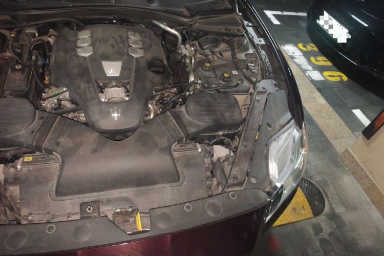 Used Maserati President 2017 3.0T Standard Model Engine Bay Left
