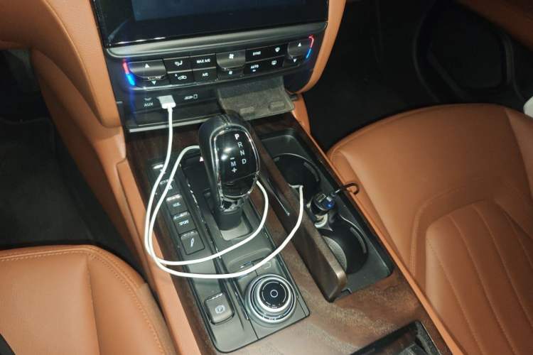 Used Maserati President 2017 3.0T Standard Model Gear Lever