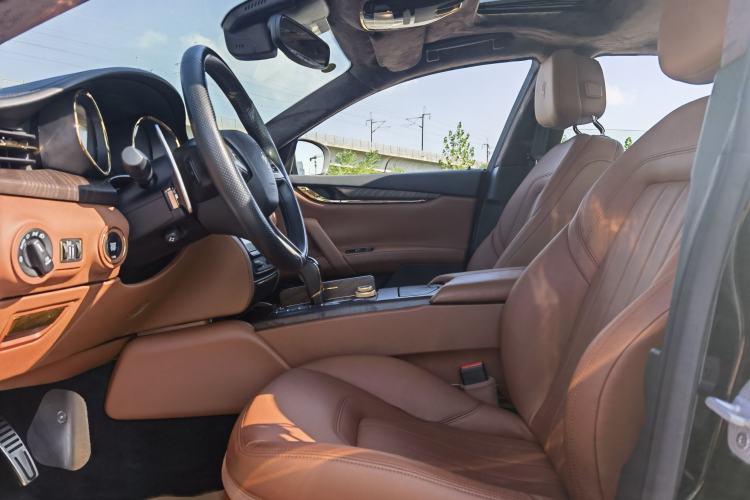 Used Maserati President 2017 3.0T Standard Model Interior 2