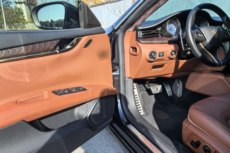 Used Maserati President 2017 3.0T Standard Model Interior 7