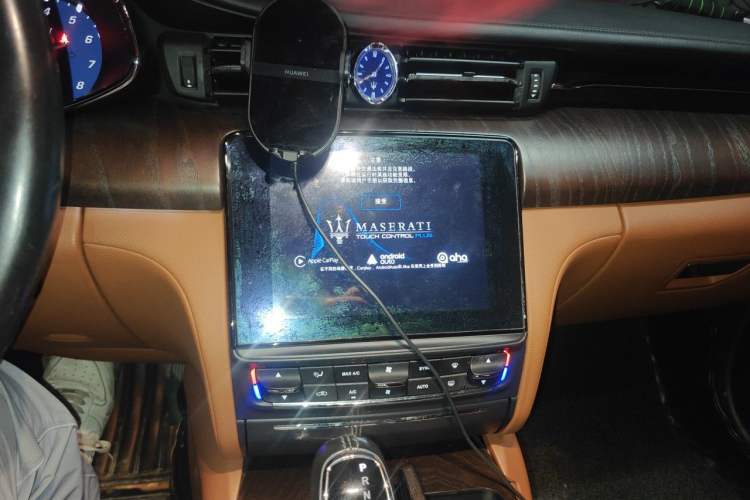 Used Maserati President  Audio And AC Panel