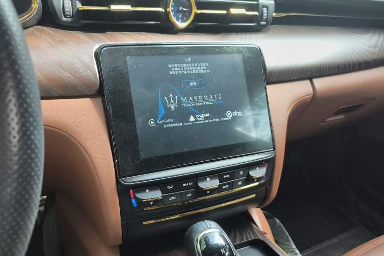 Used Maserati President 2017 3.0T Standard Model Audio And AC Panel