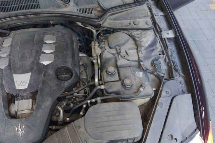 Used Maserati President 2017 3.0T Standard Model Engine Bay Left