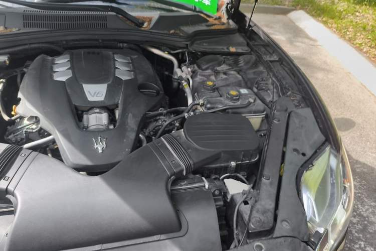 Used Maserati President 2017 3.0T Standard Model Engine Bay Left