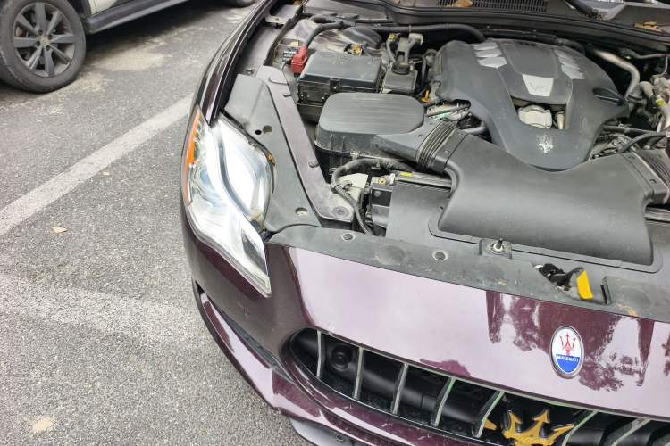 Used Maserati President 2017 3.0T Standard Model Engine Bay Right