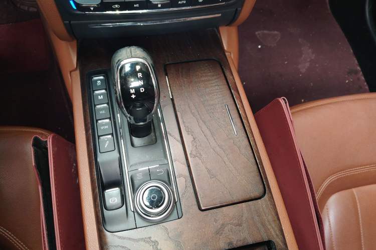 Used Maserati President 2017 3.0T Standard Model Gear Lever