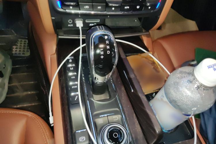 Used Maserati President 2017 3.0T Standard Model Gear Lever