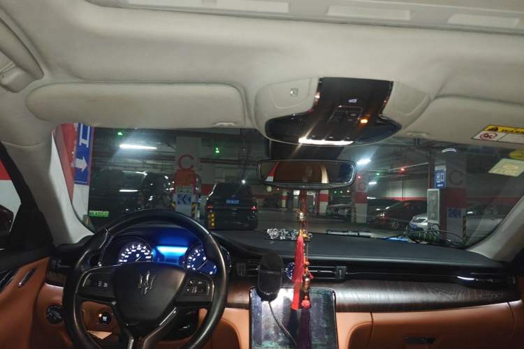 Used Maserati President  Headliner