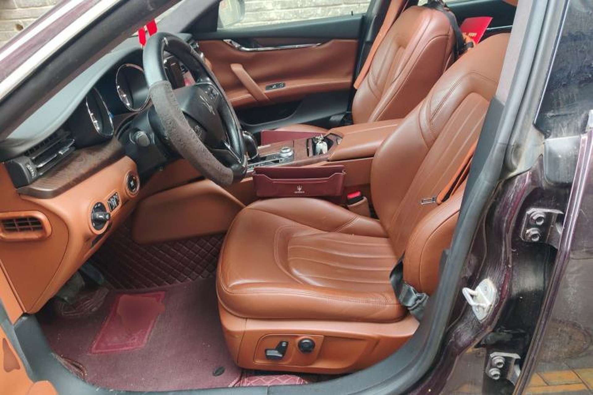 Used Maserati President 2017 3.0T Standard Model Left Front Seat