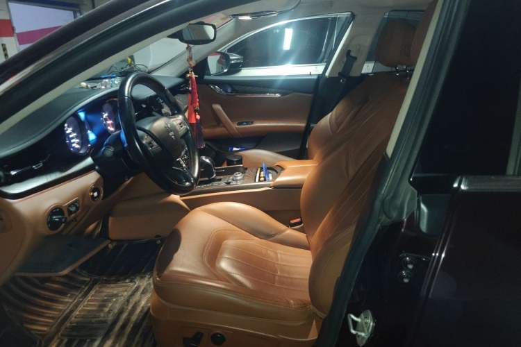 Used Maserati President  Left Front Seat
