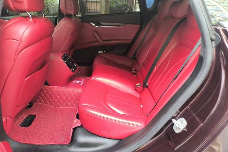 Used Maserati President 2017 3.0T Standard Model Left Rear Seat