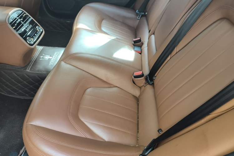 Used Maserati President 2017 3.0T Standard Model Left Rear Seat