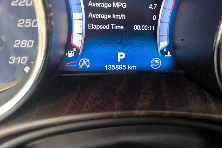 Used Maserati President 2017 3.0T Standard Model Odometer Close Up