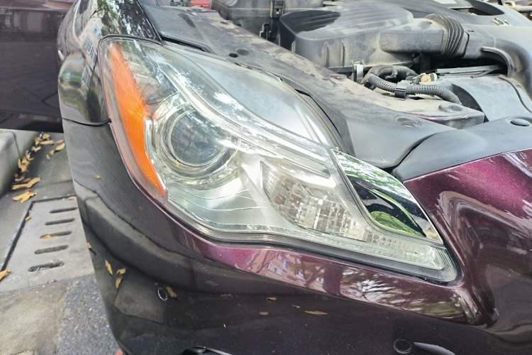 Used Maserati President 2017 3.0T Standard Model Right Front Headlight