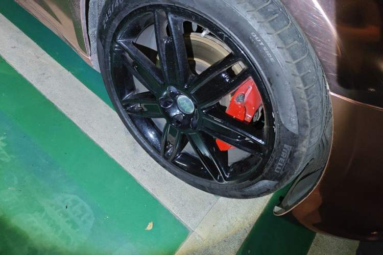 Used Maserati President 2017 3.0T Standard Model Right Front Wheel Hub