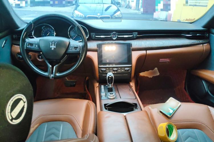 Used Maserati President 2017 3.0T Standard Model Center Console