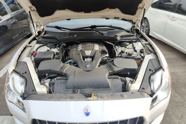 Used Maserati President 2017 3.0T Standard Model Engine Bay