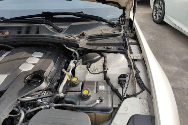 Used Maserati President 2017 3.0T Standard Model Engine Bay Left