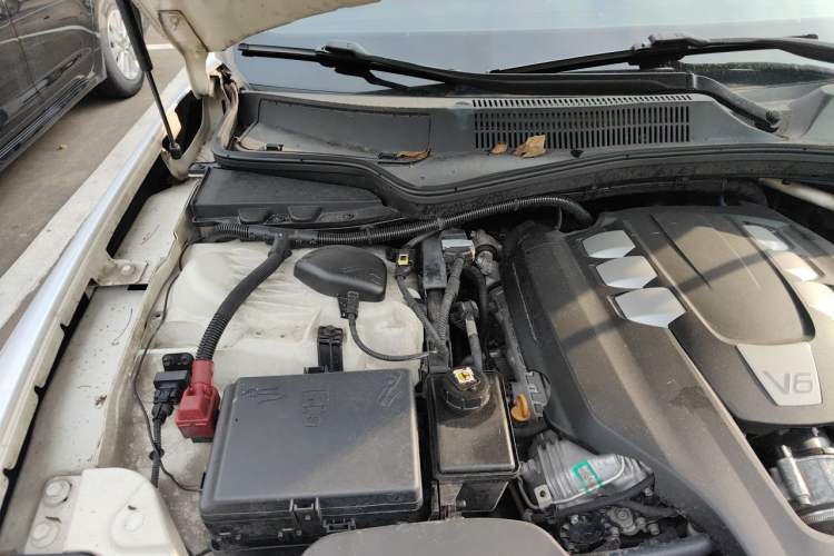 Used Maserati President 2017 3.0T Standard Model Engine Bay Right