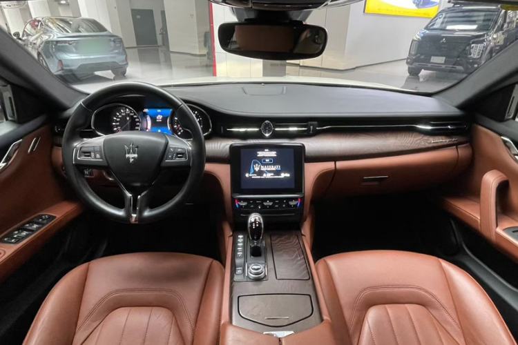 Used Maserati President 2017 3.0T Standard Model Interior 2
