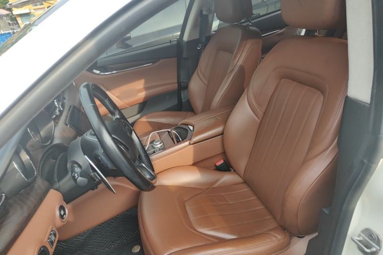 Used Maserati President 2017 3.0T Standard Model Left Front Seat