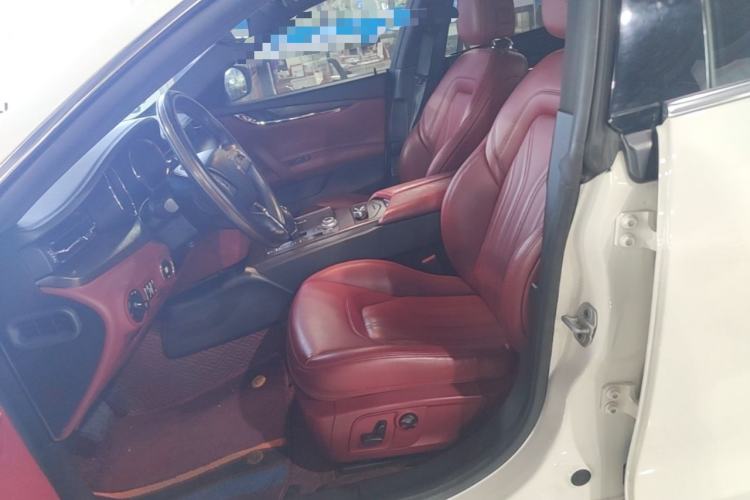 Used Maserati President 2017 3.0T Standard Model Left Front Seat
