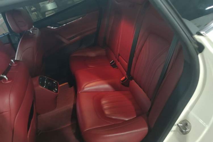 Used Maserati President 2017 3.0T Standard Model Left Rear Seat