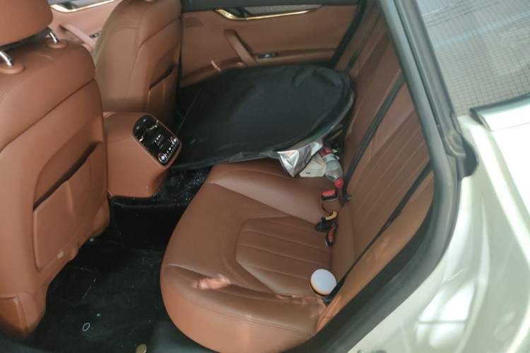 Used Maserati President 2017 3.0T Standard Model Left Rear Seat