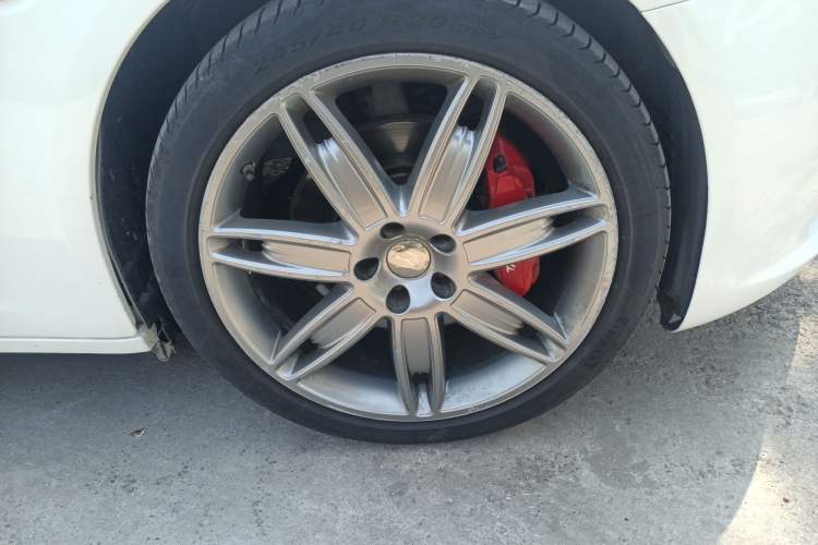 Used Maserati President 2017 3.0T Standard Model Right Front Wheel Hub