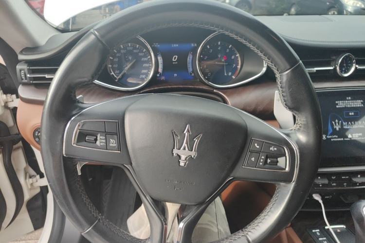 Used Maserati President 2017 3.0T Standard Model Steering Wheel