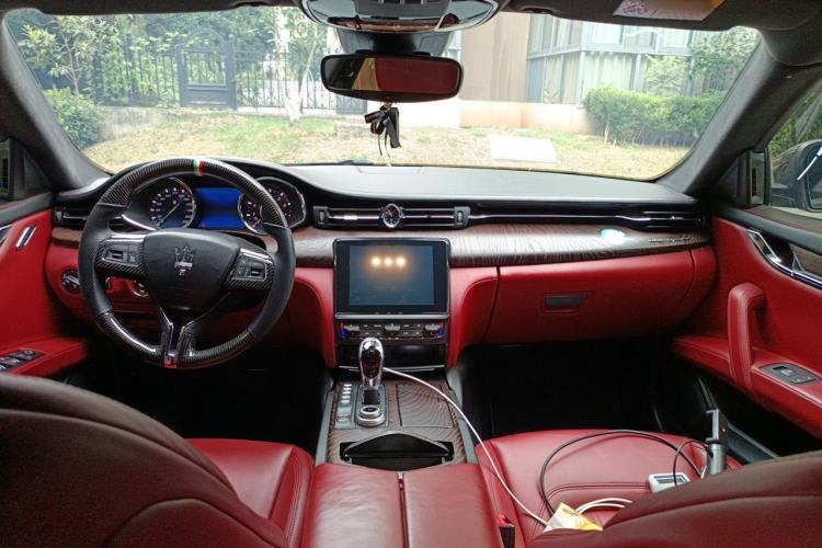 Used Maserati President 2018 3.0T Standard Edition Center Console