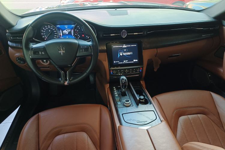 Used Maserati President 2018 3.0T Standard Edition Center Console