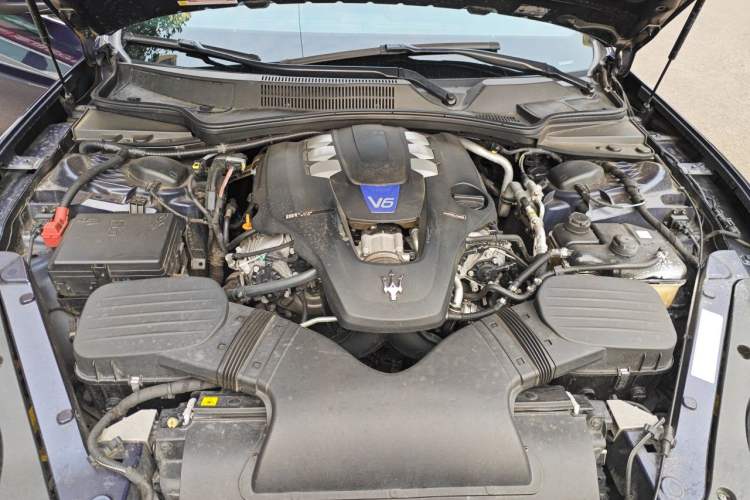 Used Maserati President 2018 3.0T S Q4 Sport Edition Engine Bay
