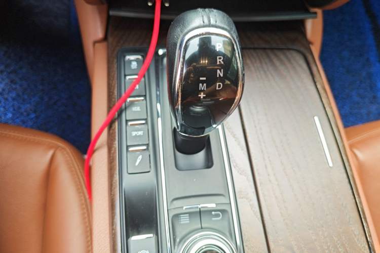 Used Maserati President 2018 3.0T S Q4 Sport Edition Gear Lever