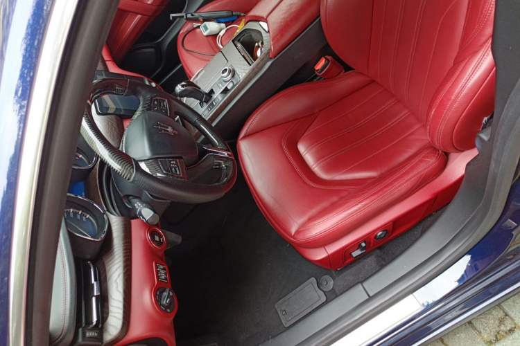 Used Maserati President 2018 3.0T Standard Edition Left Front Seat