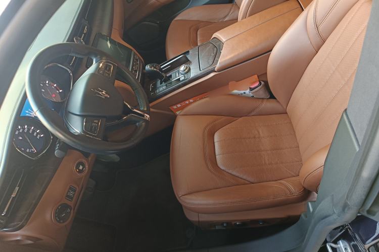Used Maserati President 2018 3.0T Standard Edition Left Front Seat
