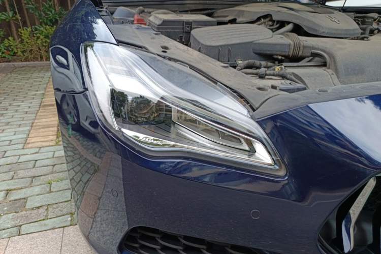 Used Maserati President 2018 3.0T Standard Edition Right Front Headlight