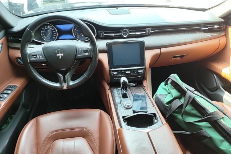 Used Maserati President 2018 3.0T Standard Edition Center Console