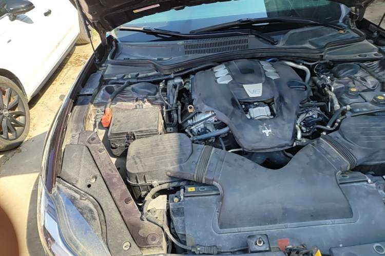 Used Maserati President 2018 3.0T Standard Edition Engine Bay Right