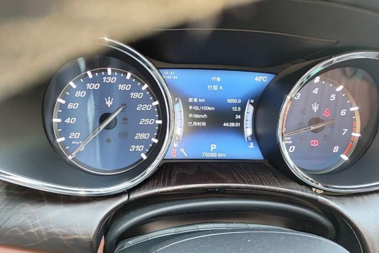 Used Maserati President 2018 3.0T Standard Edition Instrument Cluster