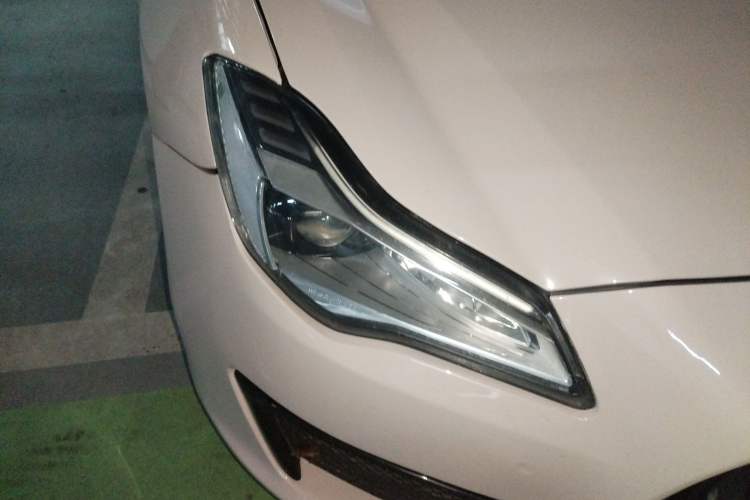 Used Maserati President 2018 3.0T Standard Edition Right Front Headlight