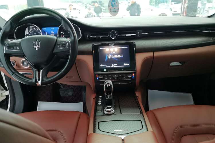Used Maserati President 2018 3.0T Standard Edition Center Console