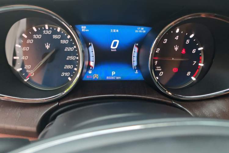 Used Maserati President 2018 3.0T Standard Edition Odometer Close Up