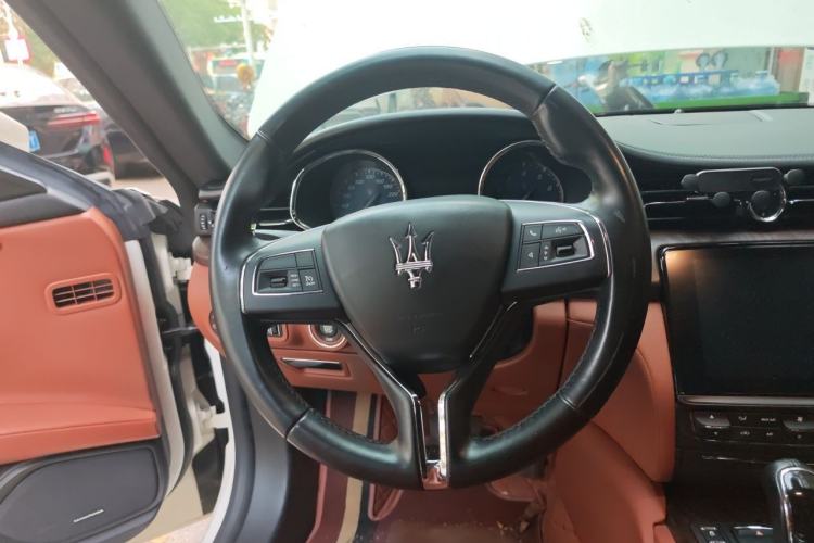 Used Maserati President 2018 3.0T Standard Edition Steering Wheel